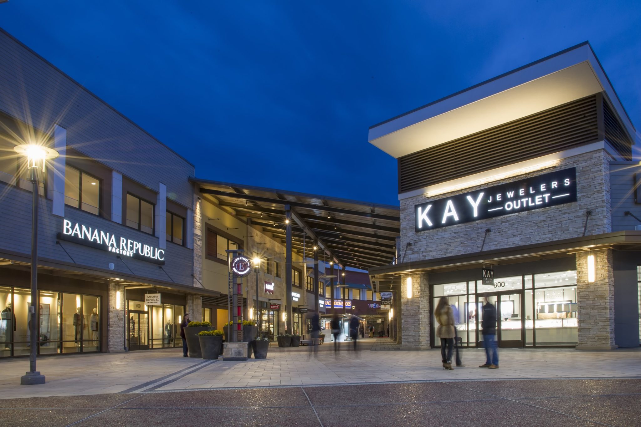 Clarksburg Premium Outlets Grand Opening