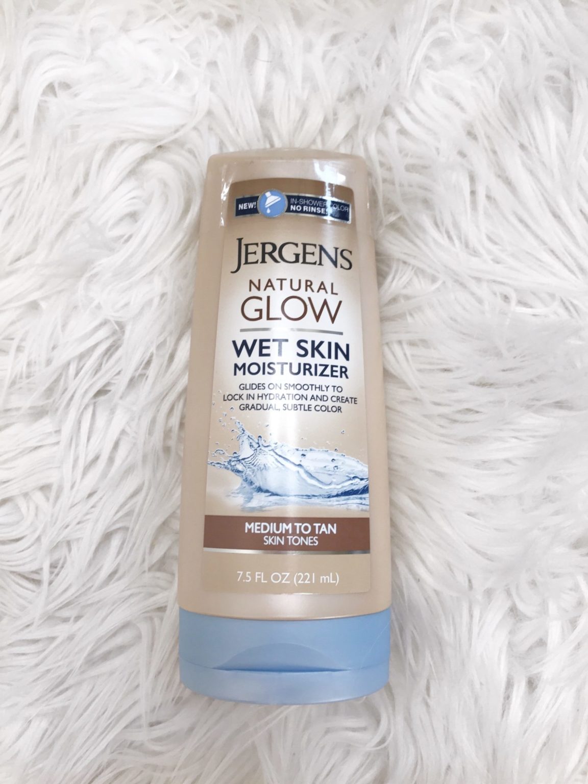 Get The Glow with JERGENS® Natural Glow® Wet Skin® Moisturizer